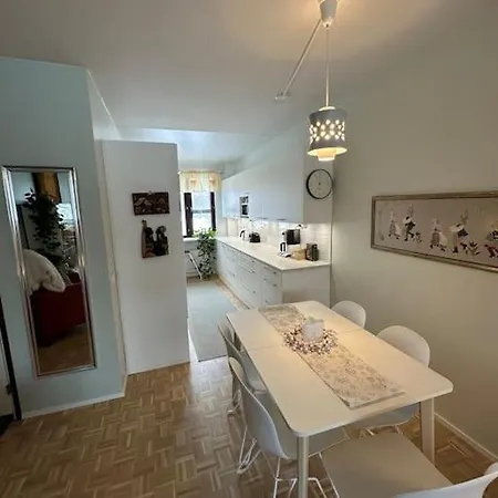Big And Cozy City Centre With Finnish Design شقة
